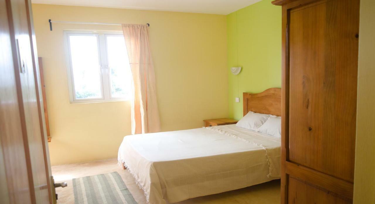 Le Rosier Hotel Trou d'Eau Douce Luaran gambar