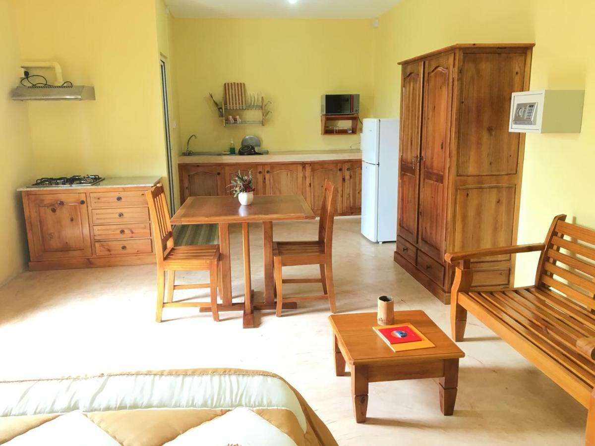 Le Rosier Hotel Trou d'Eau Douce Luaran gambar